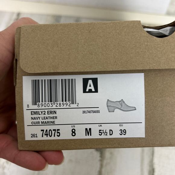 Clarks womens 8 Emily2 erin navy blue leather bootie low heel zip buckle shoe - Picture 8 of 8